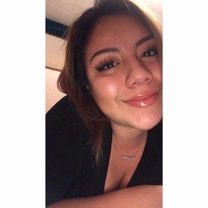 Meet your Posher, Adriana